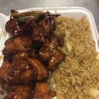 Best   Orange Chicken/General Tso's Chicken( come with fried rice and  egg roll) in Southfield, MI
